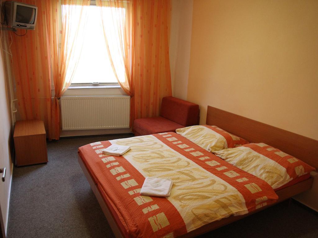 Parkhotel Opava Camera foto